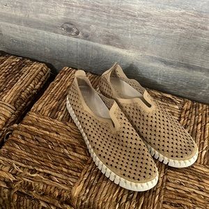 Ilse Jacobsen Function able meets fashionable light and lovely!